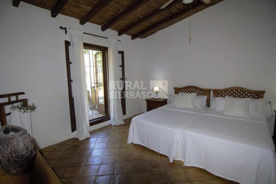 Maravillosa Casa Rural al sur del Torcal de Antequera, con piscina y barbacoa - Imagen 26