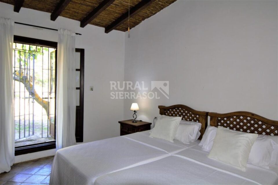 Maravillosa Casa Rural al sur del Torcal de Antequera, con piscina y barbacoa - Imagen 27