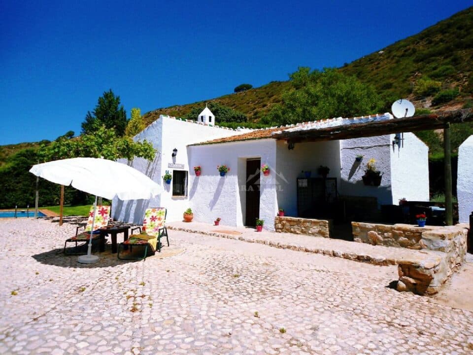 Preciosa Casa Rural en Villanueva de la Concepción, con piscina privada y gran jardín - Imagen 11