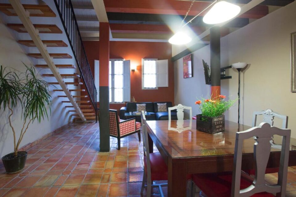 Apartamentos con Encanto Señorío de Haro. Dúplex 5 personas - Imagen 3
