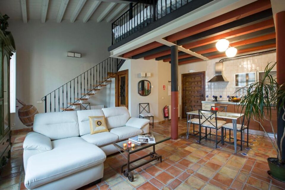 Apartamentos con Encanto Señorío de Haro. Dúplex 5 personas - Imagen 7