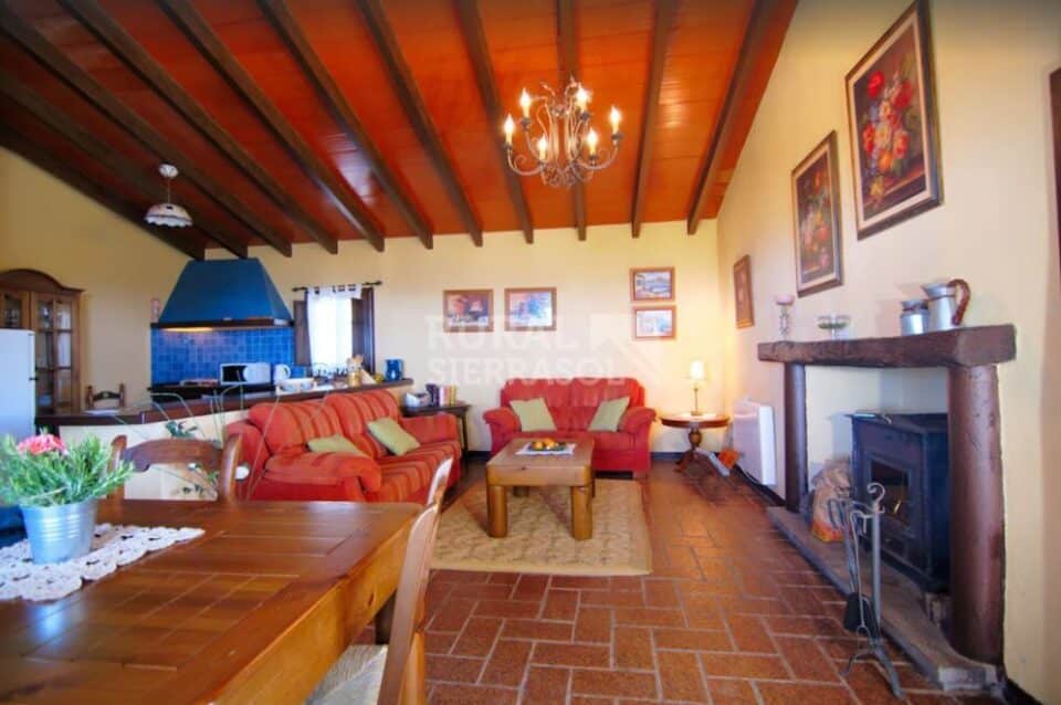 Elegante Casa Rural en plena montaña, con bonitas vistas - Imagen 9