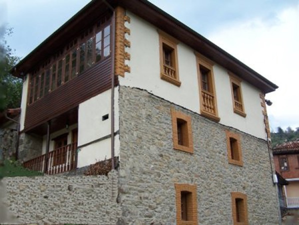Casa rural en La Vega (Riosa, Asturias)-1951
