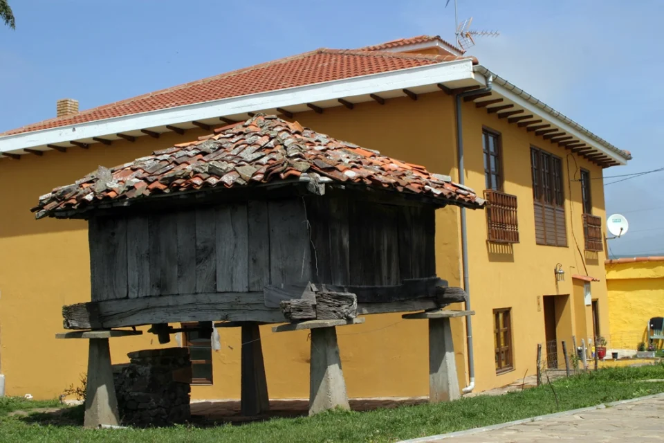 Casa rural en Becerrales (Santiago de Sierra, Cangas del Narcea, Asturias)-1541