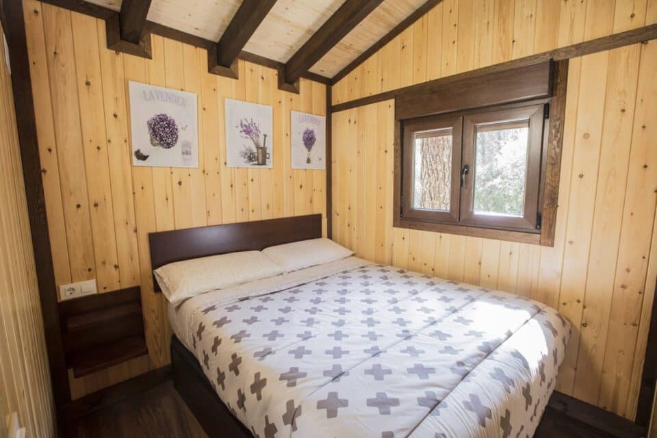 Cabaña de Madera de categoría superior, en Arroyo Frío, para 4 personas, con piscina y aire acondicionado - Imagen 4