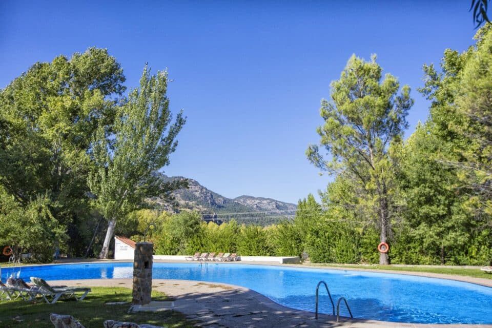Cabaña de Madera de categoría superior, en Arroyo Frío, para 4 personas, con piscina y aire acondicionado - Imagen 19