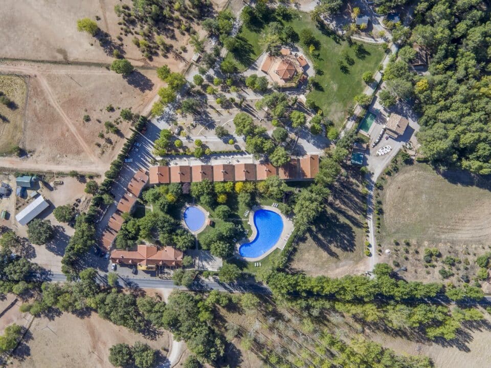Cabaña de Madera de categoría superior, en Arroyo Frío, para 4 personas, con piscina y aire acondicionado - Imagen 29