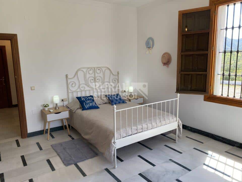 Habitación de matrimonio de casa rural en Álora (Málaga) referencia 4107