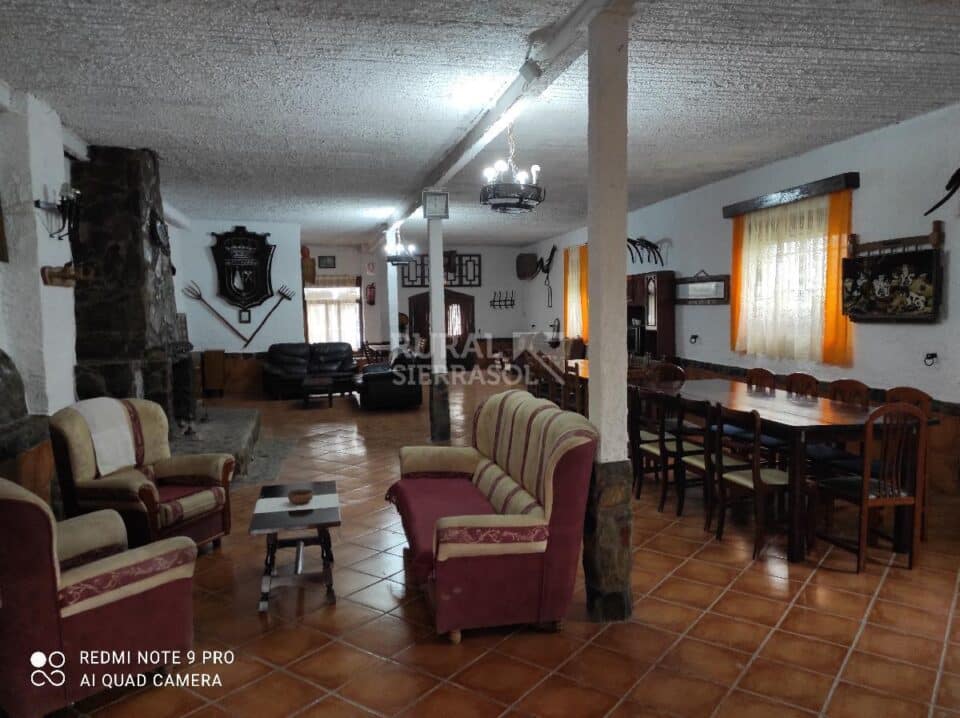 Salón completo de casa rural en Peñarroya-Pueblonuevo (Córdoba) referencia 4078