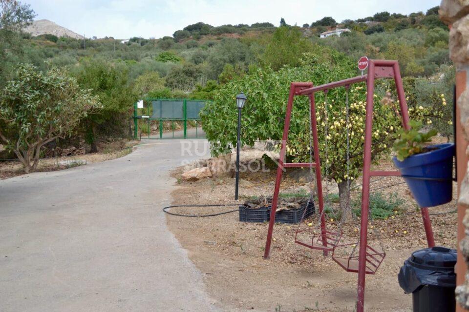 Columpio de casa rural en Periana (referencia 4100)