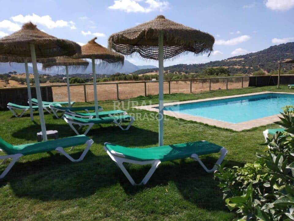 Excelente Casa Rural en Prado del Rey, con piscina y barbacoa - Imagen 4