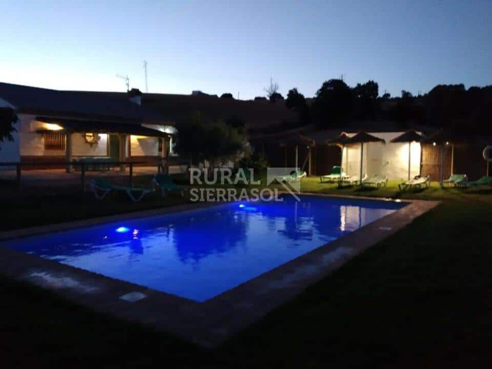 Excelente Casa Rural en Prado del Rey, con piscina y barbacoa - Imagen 5