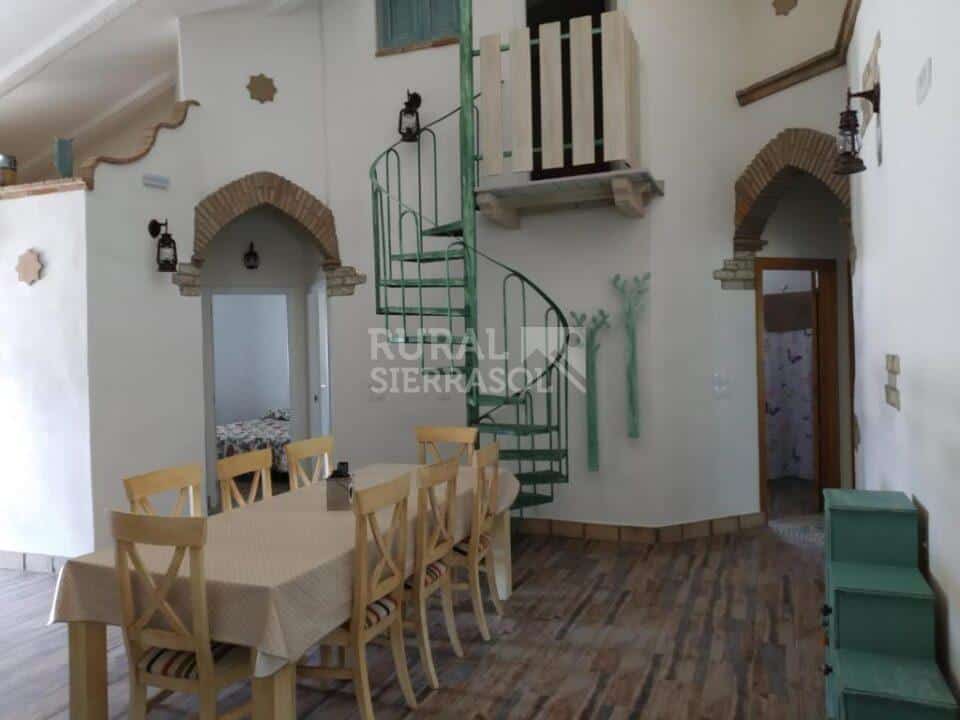 Excelente Casa Rural en Prado del Rey, con piscina y barbacoa - Imagen 6