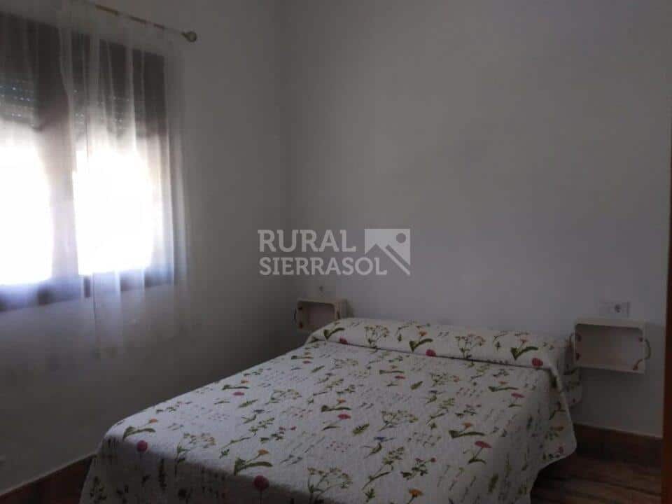 Excelente Casa Rural en Prado del Rey, con piscina y barbacoa - Imagen 9