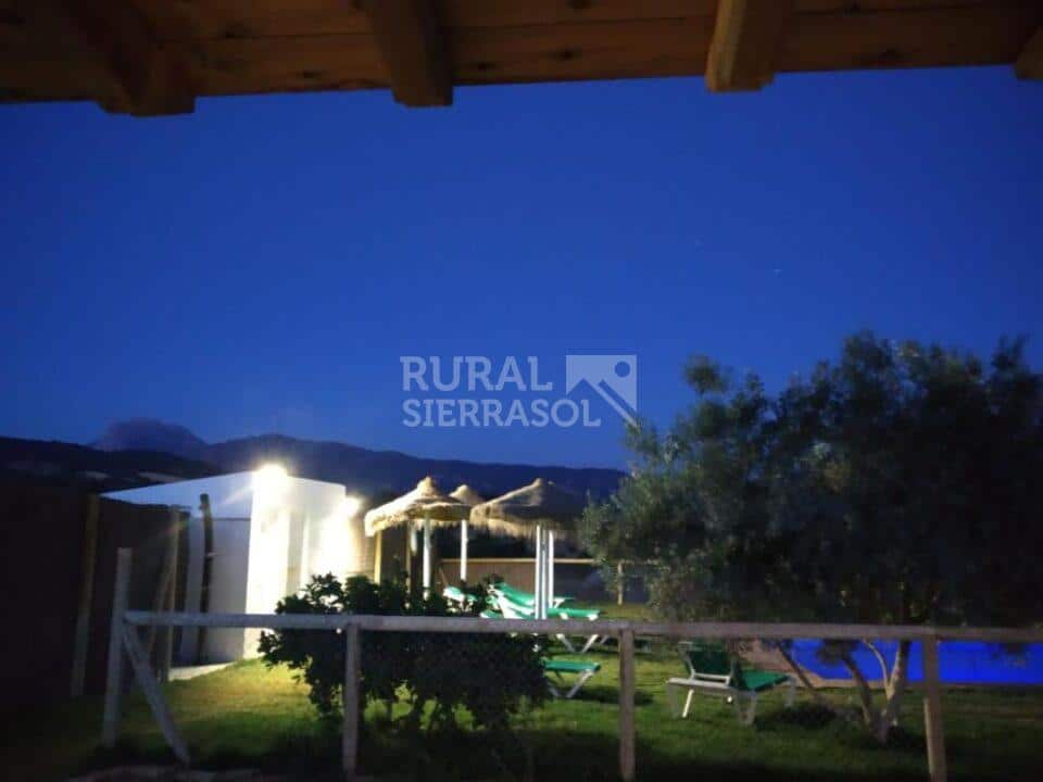Excelente Casa Rural en Prado del Rey, con piscina y barbacoa - Imagen 17