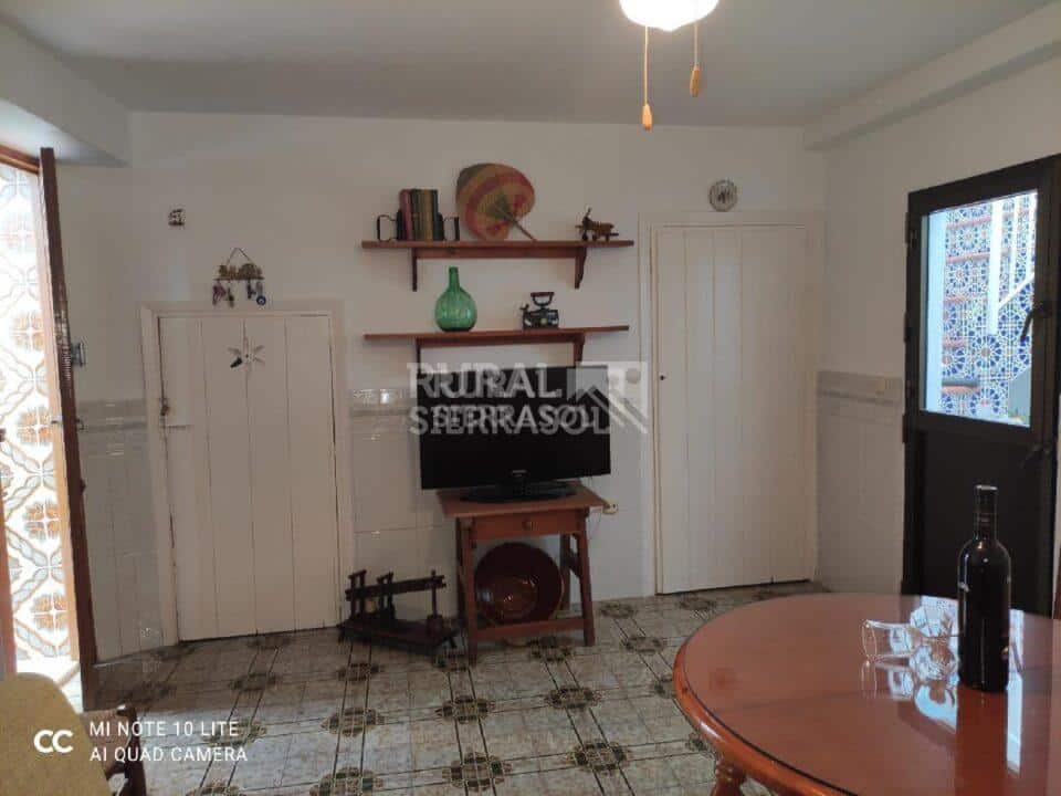 Televisión de casa rural en Tolox (Málaga) referencia 4087