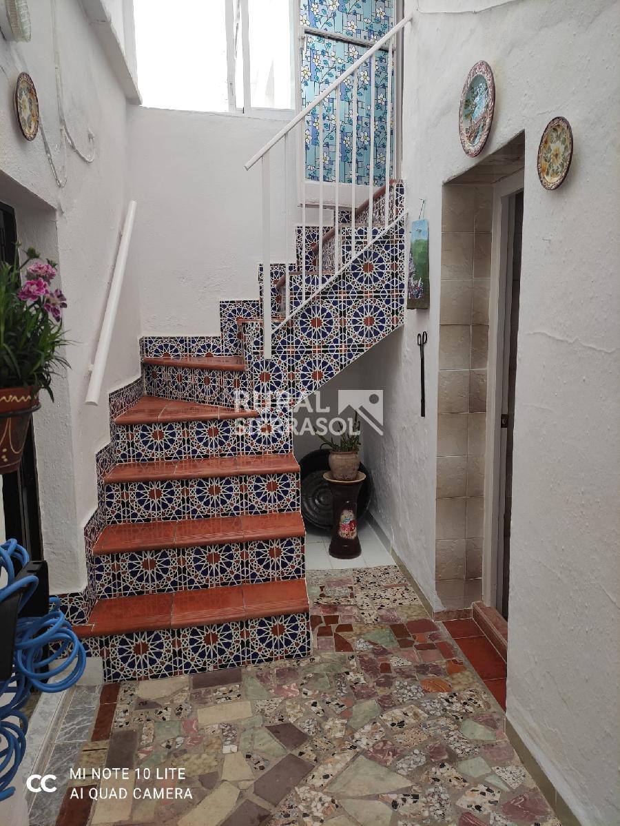 Escalera de casa rural en Tolox (Málaga) referencia 4087