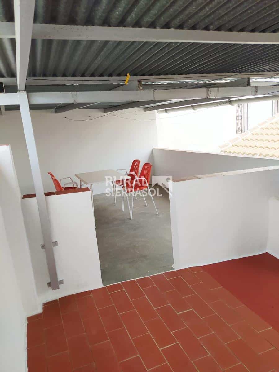 Mesa de terraza de casa rural en Tolox (Málaga) referencia 4087