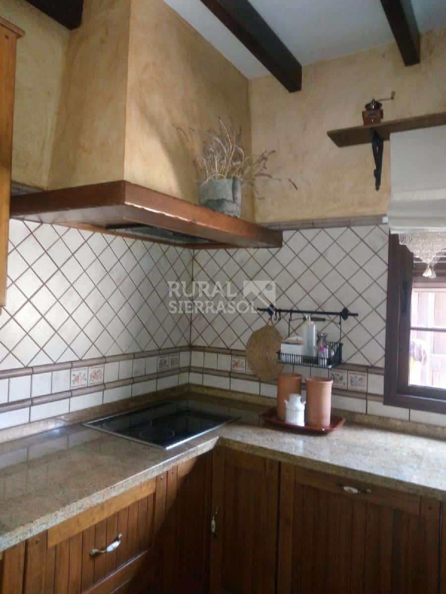 Campana extractora de cocina de casa rural en Loja (Granada) referencia 4084