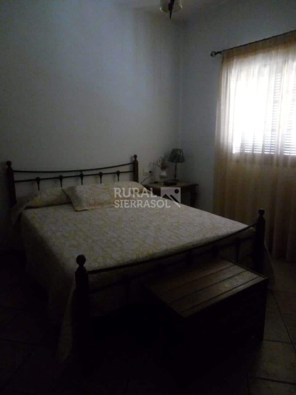 Cama de matrimonio de casa rural en Loja (Granada) referencia 4084