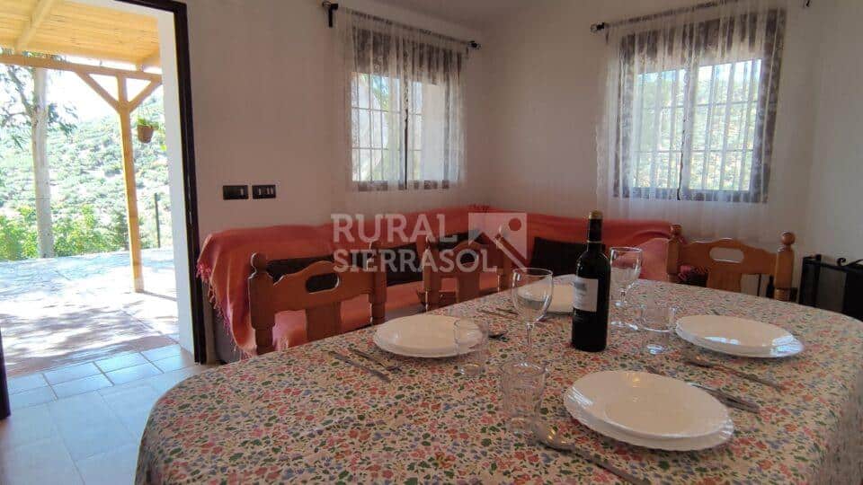 Comedor de casa rural en Comenar (Málaga) referencia 4101