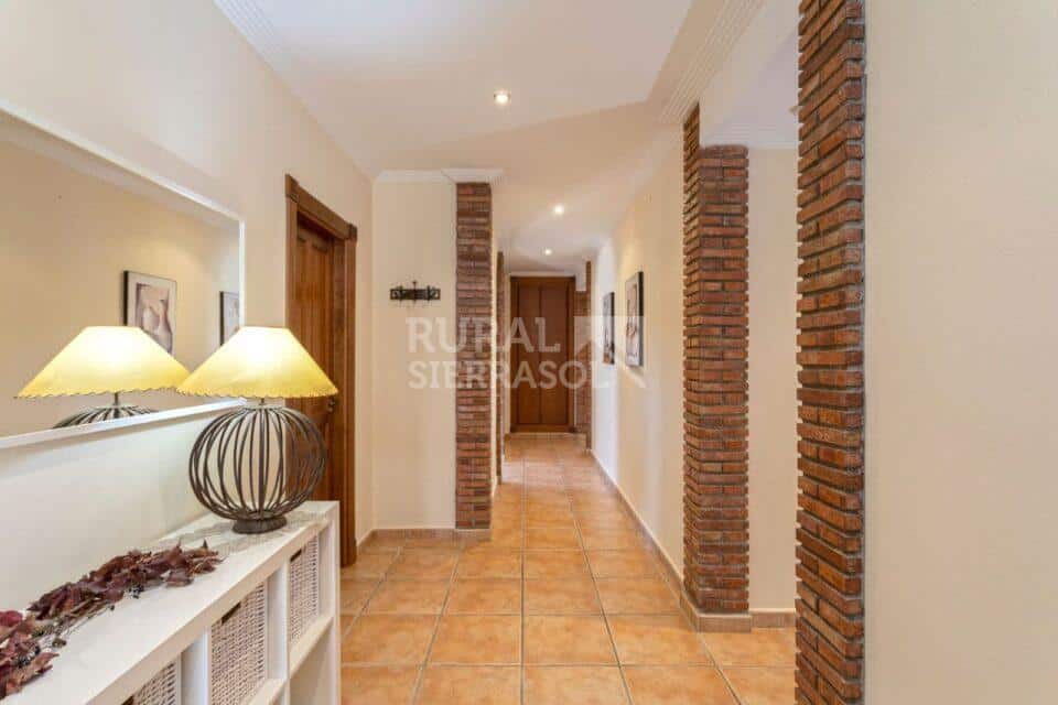 Pasillo de casa rural en Alcaucín (Málaga) referencia 4106