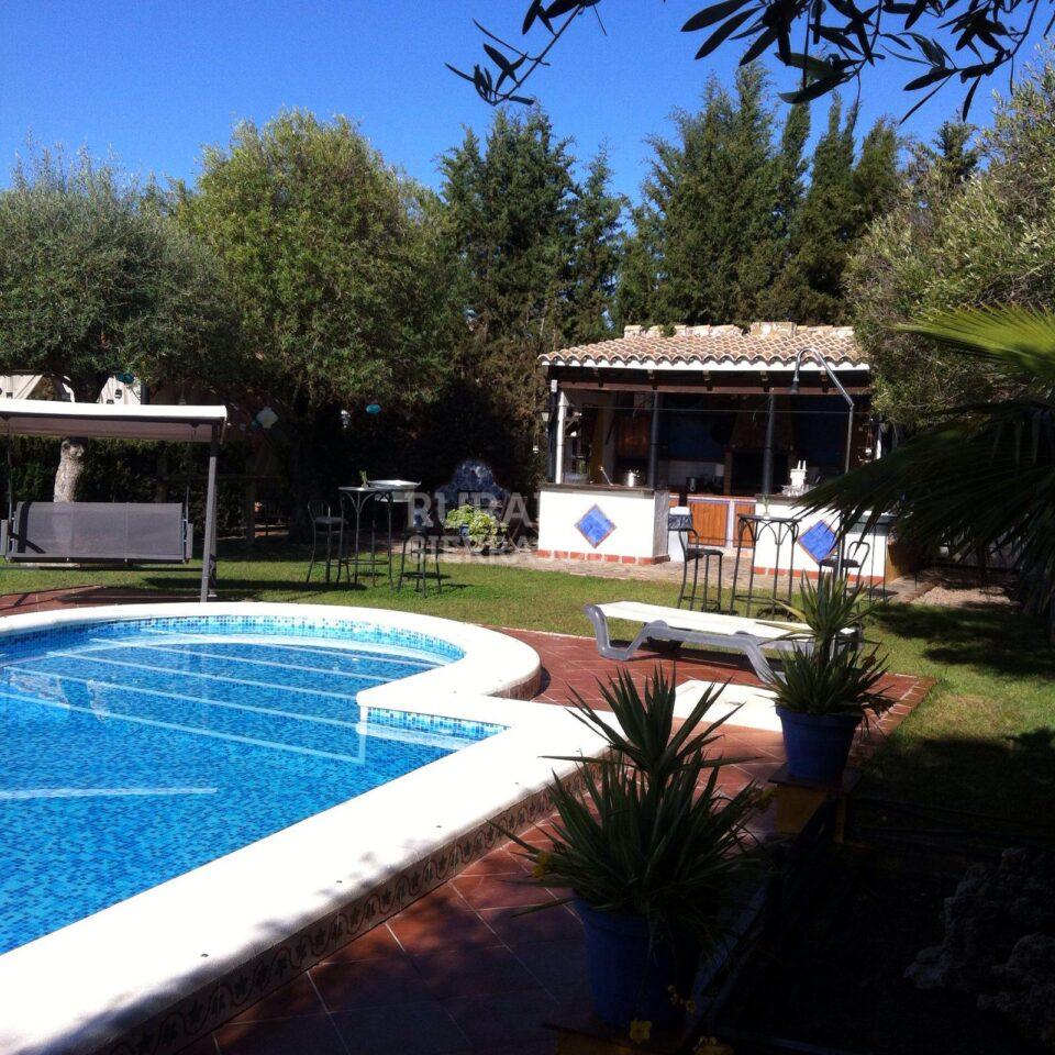 Piscina y columpio de casa rural en Villamartín (Cádiz) referencia 4092