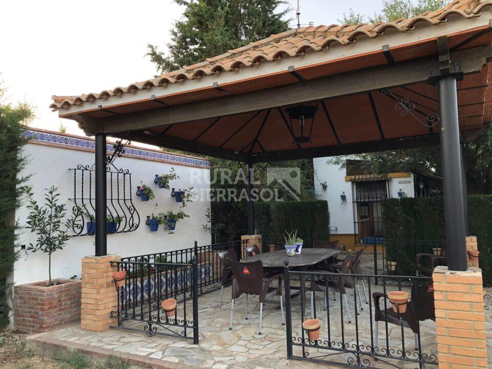 Mesa del merendero de casa rural en Villamartín (Cádiz) referencia 4092