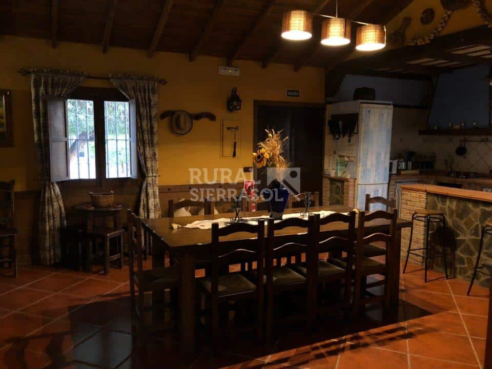 Comedor de casa rural en Villamartín (Cádiz) referencia 4092
