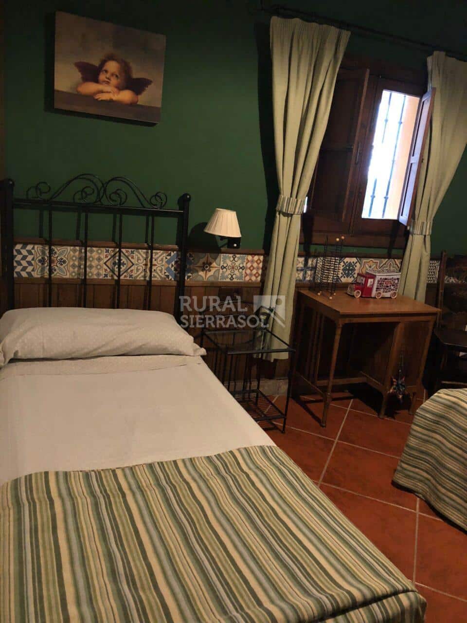 Cama individual de casa rural en Villamartín (Cádiz) referencia 4092