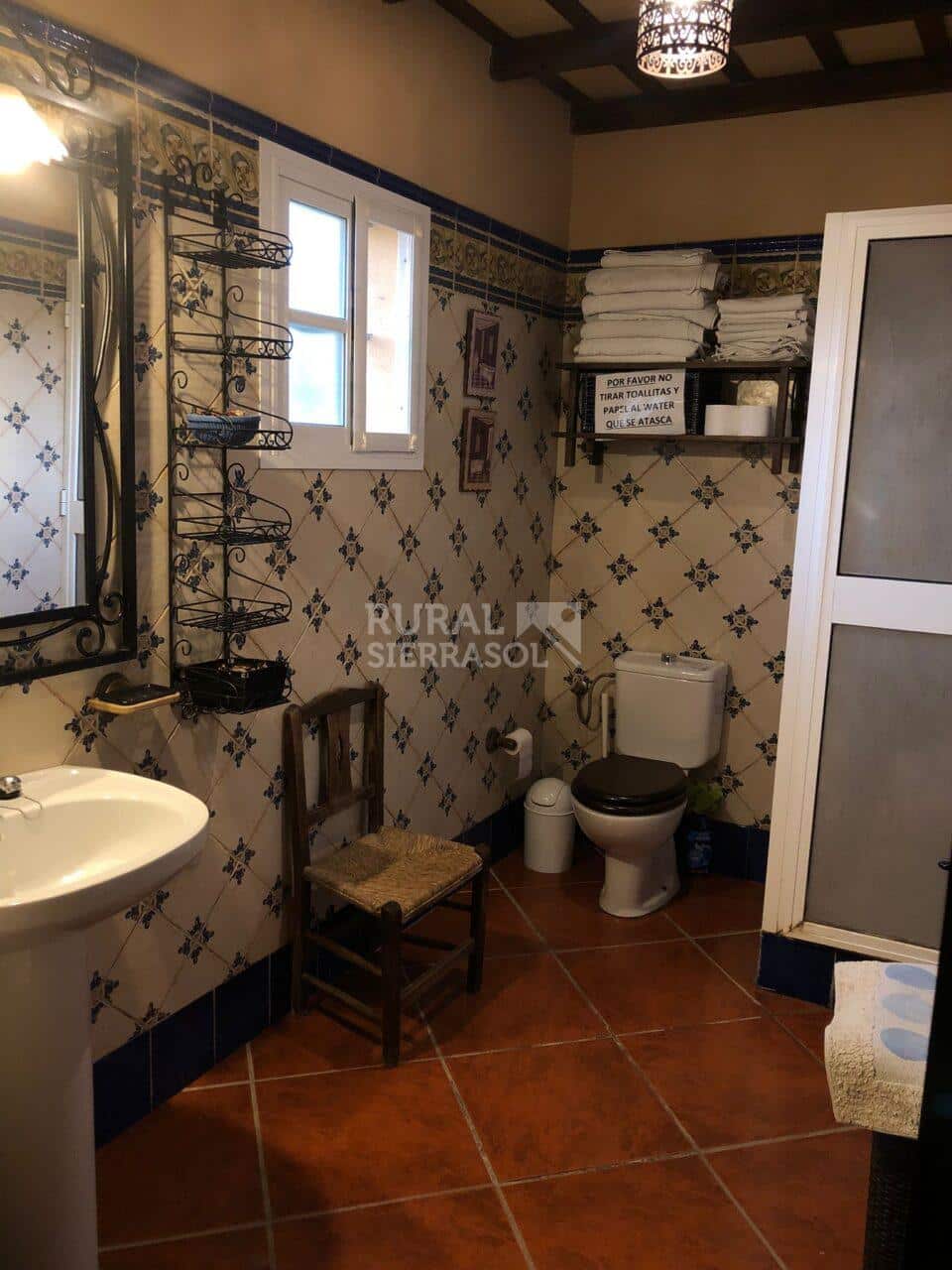Baño grande de casa rural en Villamartín (Cádiz) referencia 4092