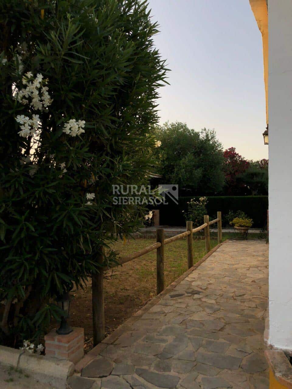 Exteriores de casa rural en Villamartín (Cádiz) referencia 4092