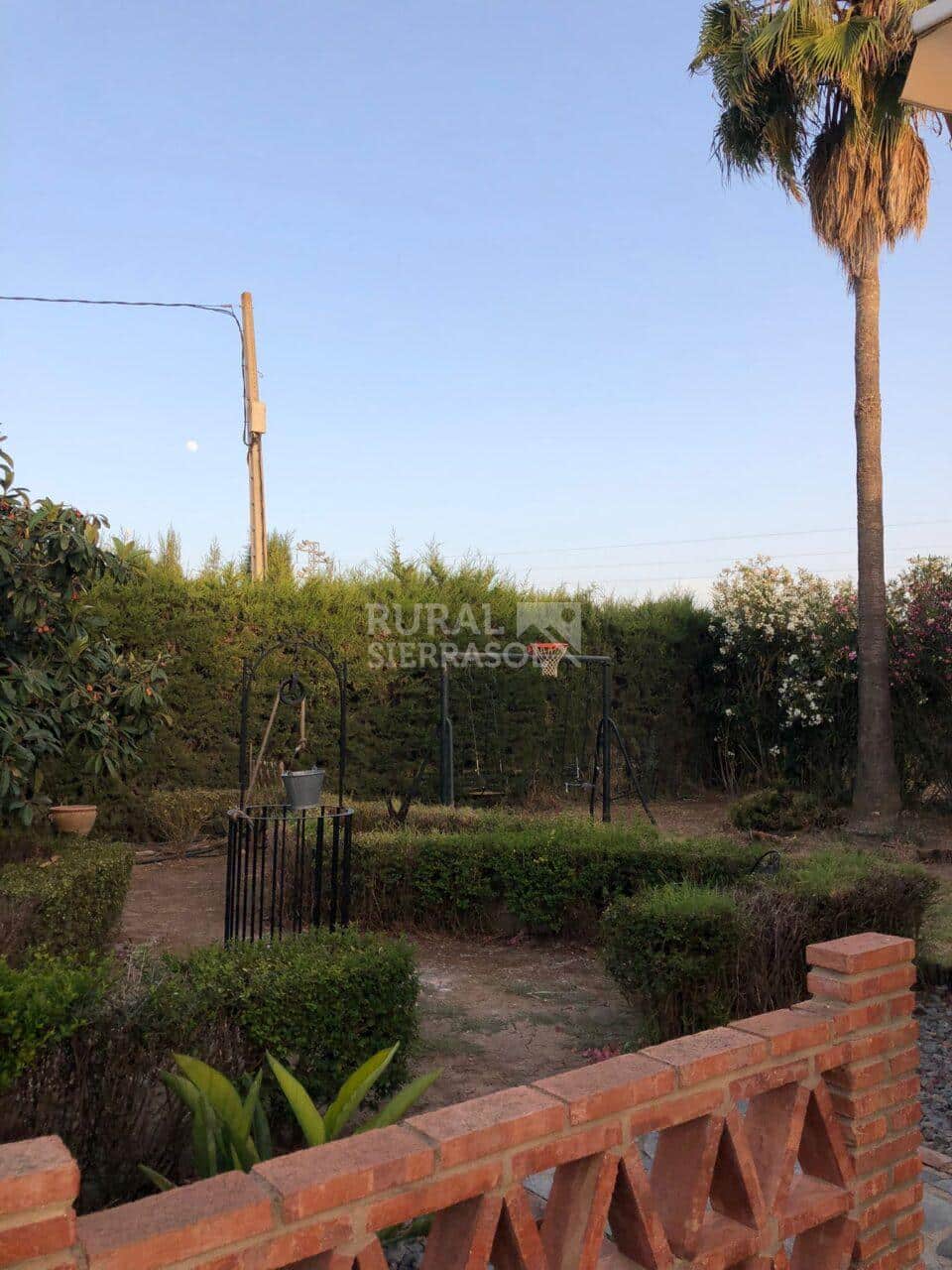 Jardines de casa rural en Villamartín (Cádiz) referencia 4092