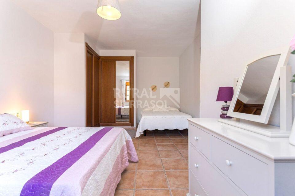 Habitación doble de casa rural en Alcaucín (Málaga) referencia 4106