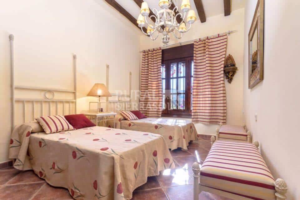 Habitación doble de casa rural en Alcaucín (Málaga) referencia 4105