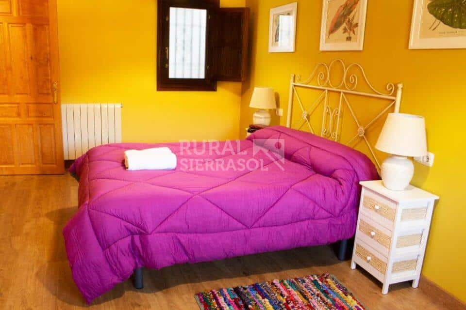 Cama de casa rural en Bubión (Granada) referencia 4116