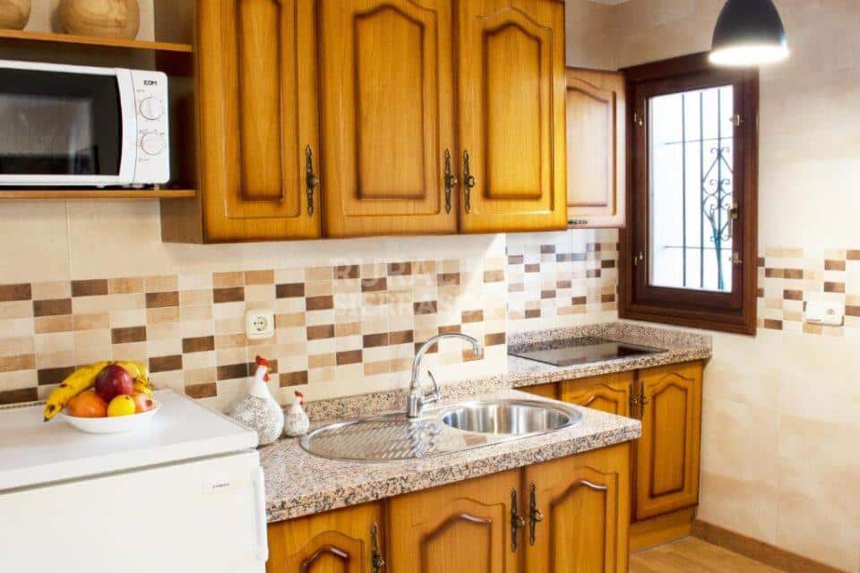 Cocina de casa rural en Bubión (Granada) referencia 4116