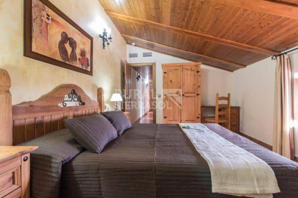 Cama de casa rural en Taberno (Almería) referencia 0800