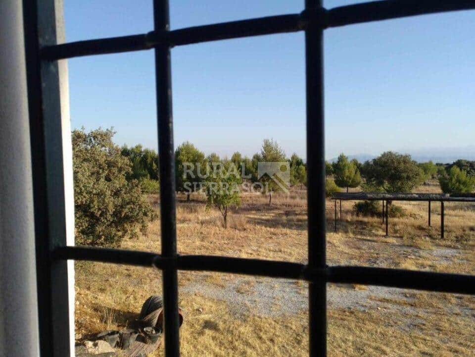 Ventana de casa rural en Freila (Granada) referencia 0223