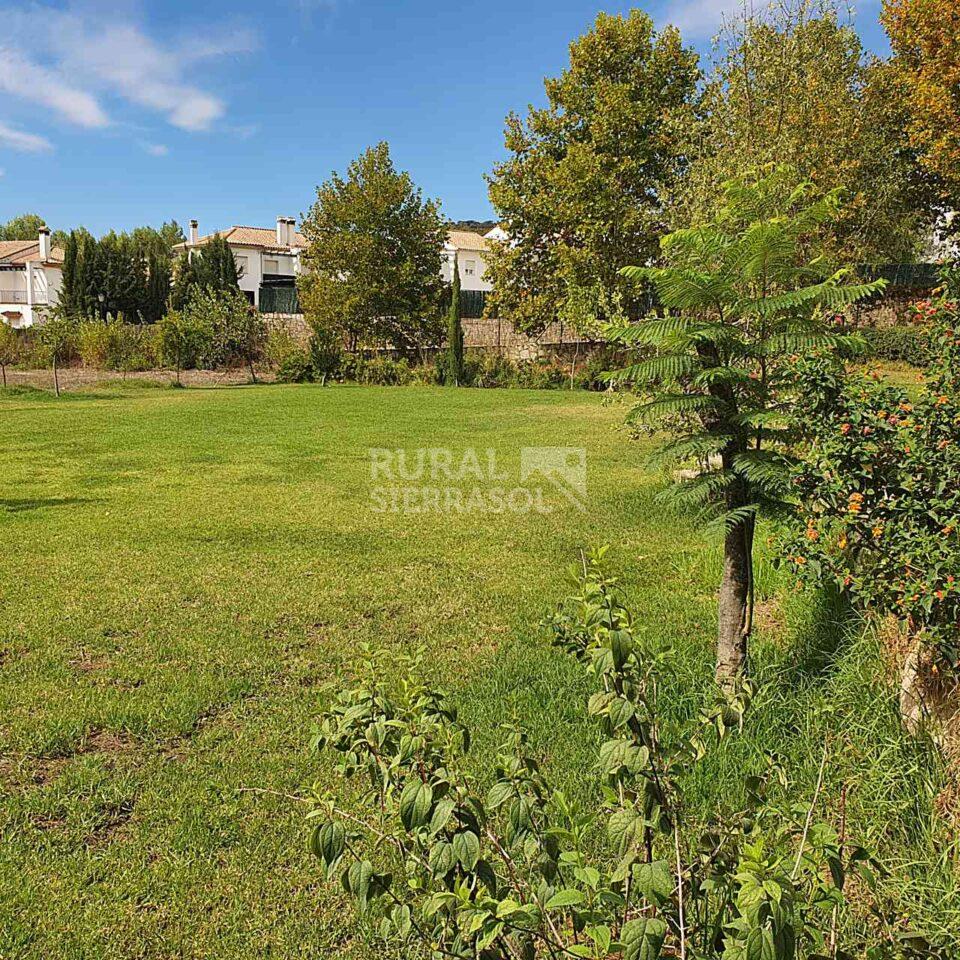 Jardín de casa rural en El Bosque (Cádiz) referencia 0608