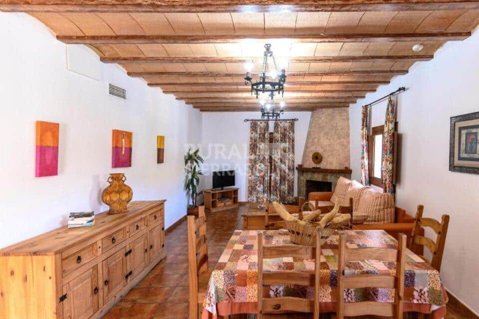 Comedor de casa rural en Taberno (Almería) referencia 0800