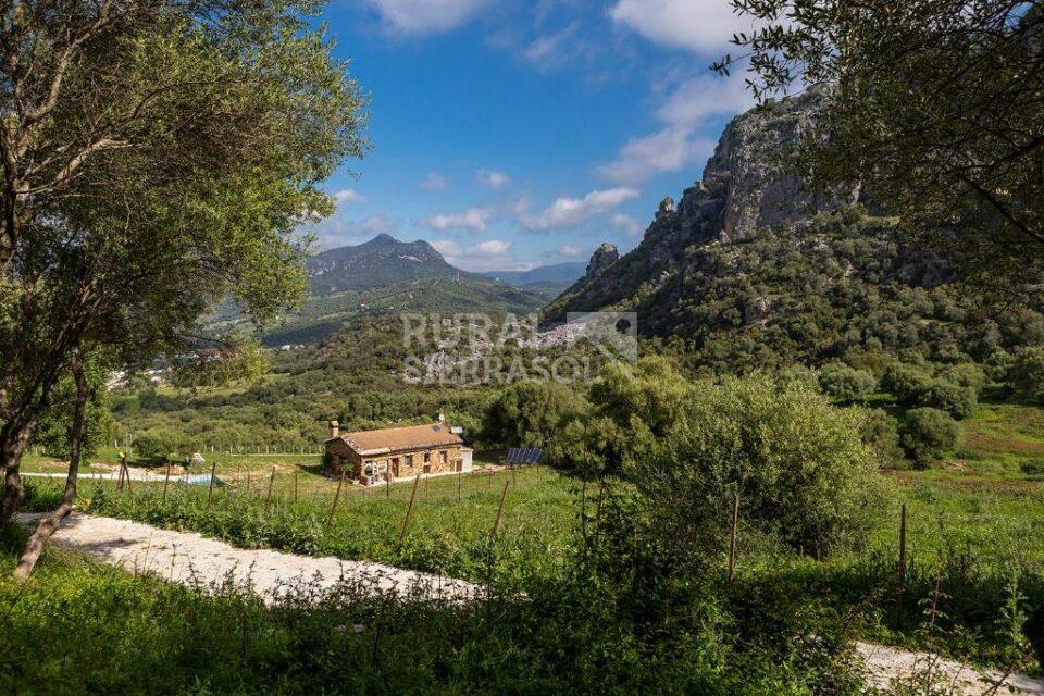 Panorámica de casa rural en Ubrique (Cádiz) referencia 524
