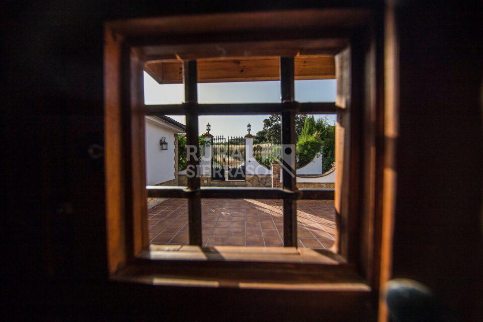 Ventana de casa rural en Benaoján (Málaga) referencia 4118