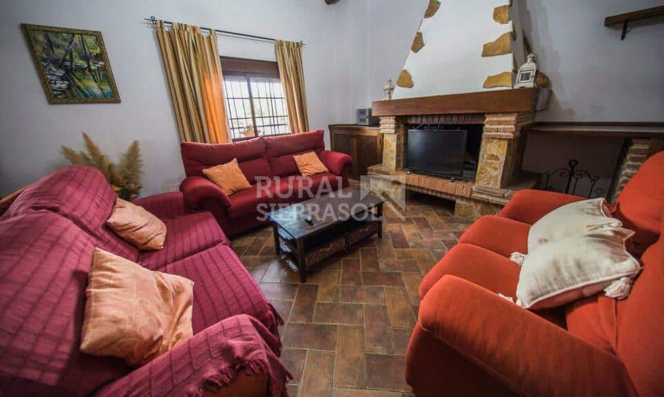 Zona de salón de casa rural en Benaoján (Málaga) referencia 4118