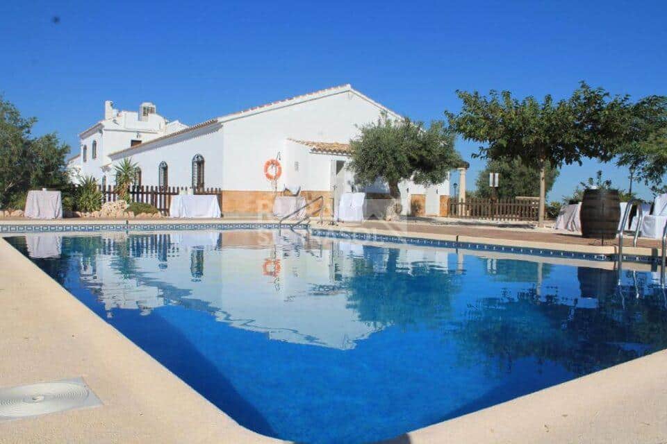 Piscina y casa rural en Taberno (Almería) referencia 0800