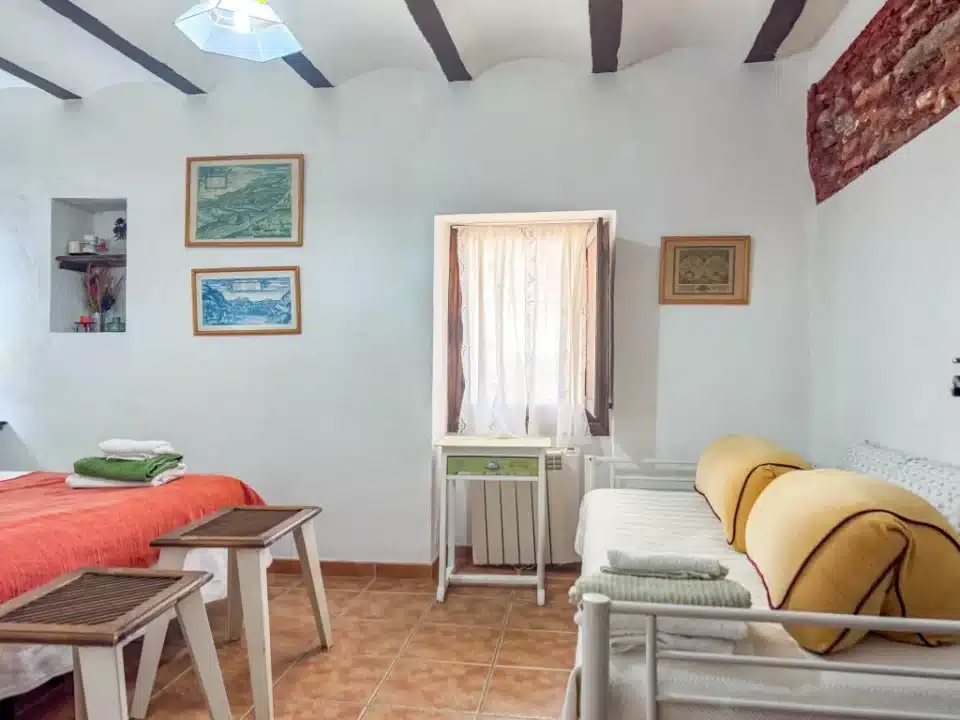 Coqueta Casa Rural en Freila, con chimenea, calefacción y wi-fi - Imagen 11