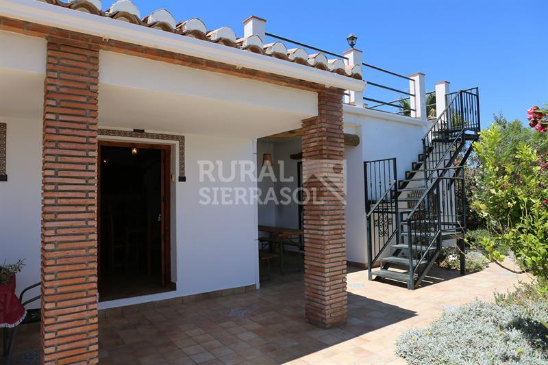 Porche de casa rural en Cútar (Málaga) referencia 4126