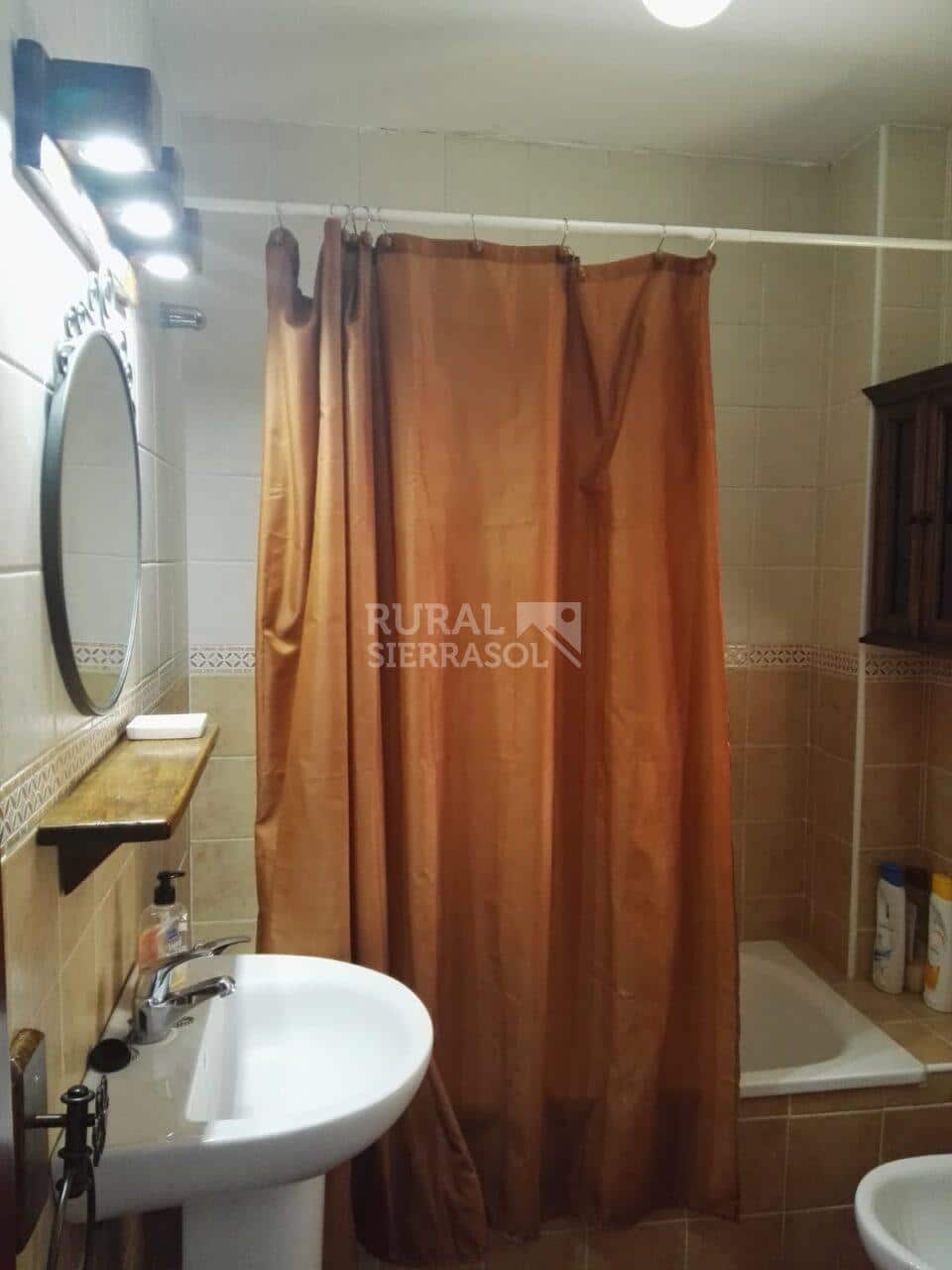 Baño de casa rural en Benalup-Casas Viejas (Cádiz) referencia 4125