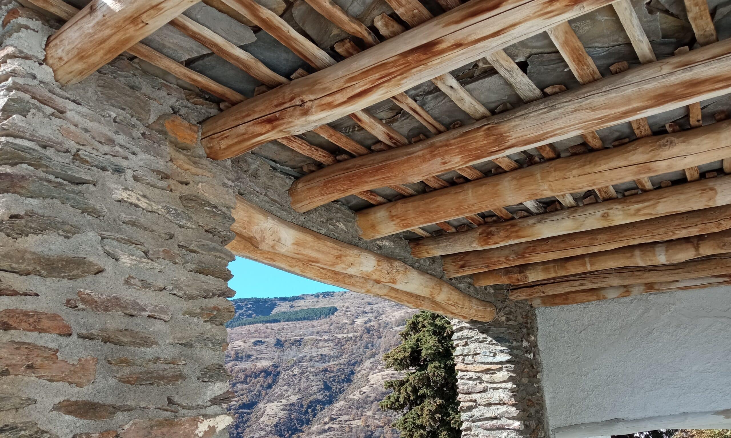 Tinaos, arquitectura típica de Bubión y la Alpujarra Granadina