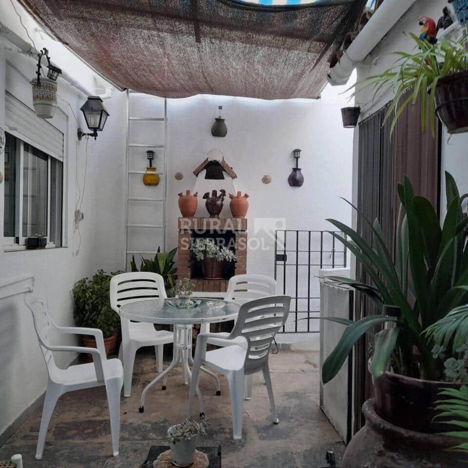 Patio de casa rural en Encinasola (Huelva) referencia 4128